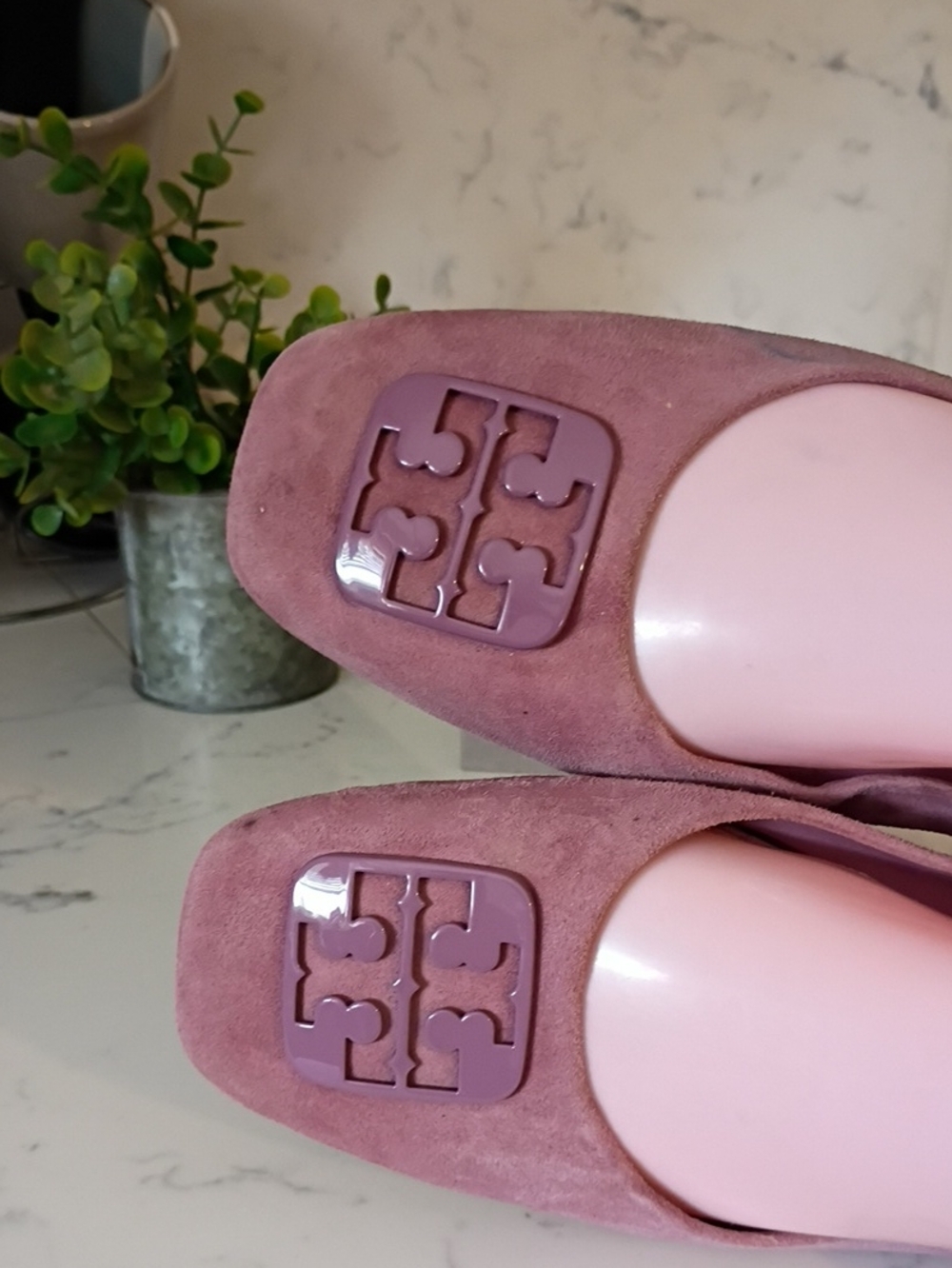Tory Burch Women's Pink Suede Square-Toe Flats with Decorative Emblem